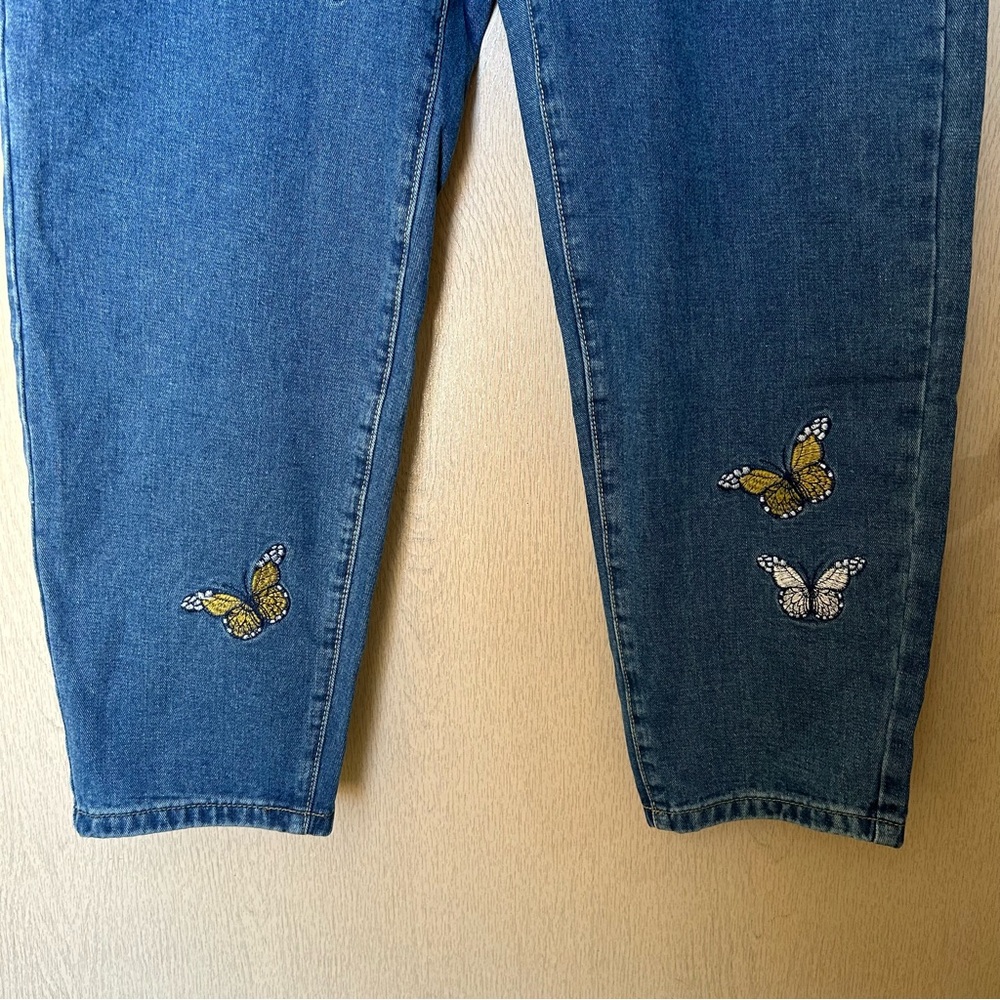 Butterfly Embroidery Jeans - SHEIN Size 0XL - NWOT never worn - Picture 4 of 7